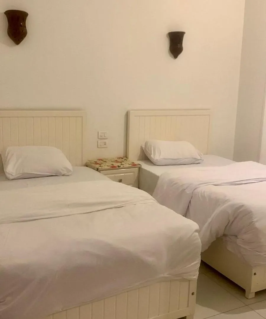 Moon House Of Luxor Daire 0*,  Mısır