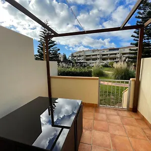 https://moderna-y-alegre-vivienda-junto-al-mar.es-andalucia.com